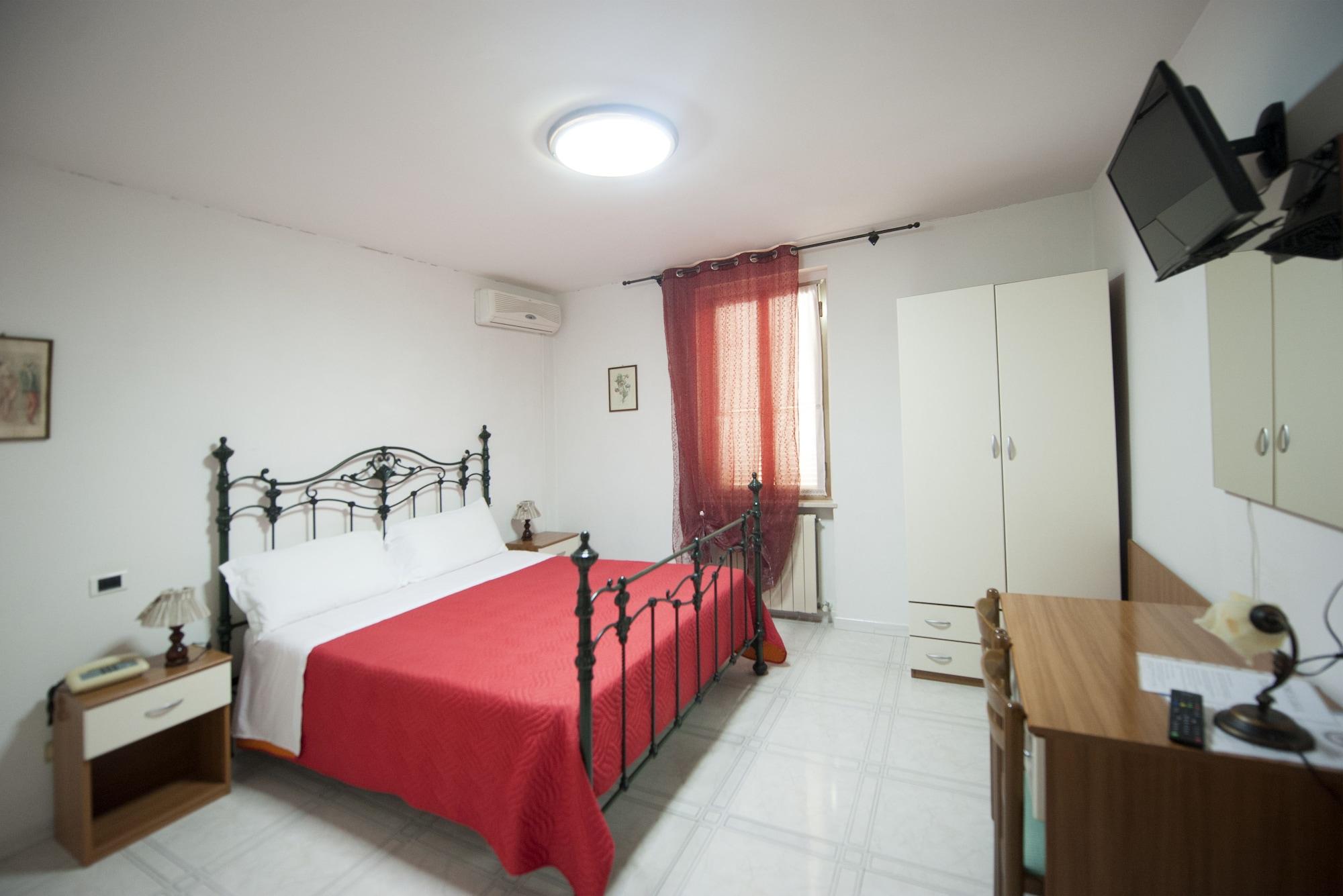 Hotel Athena สโปเลโต ภายนอก รูปภาพ